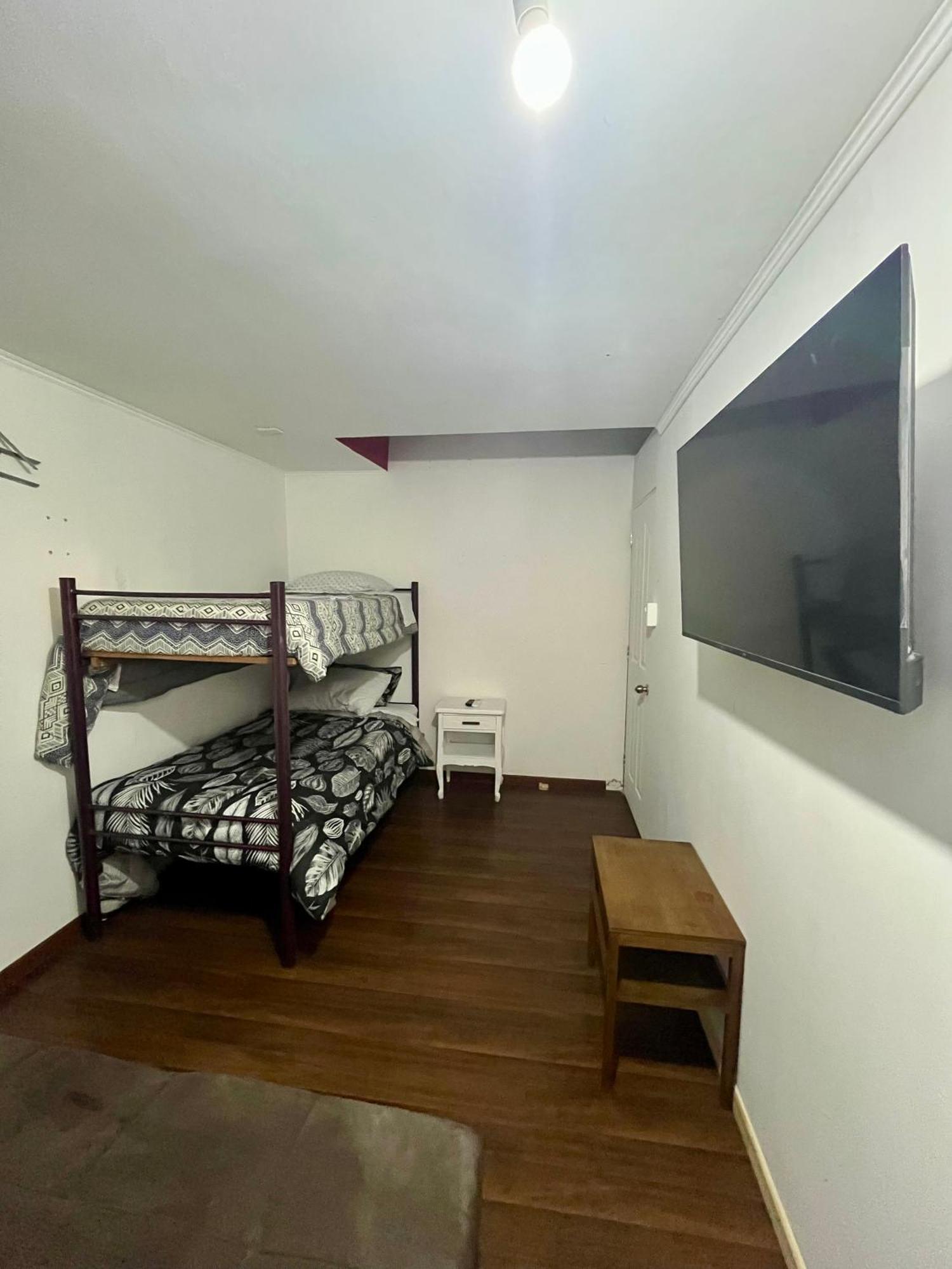 Hostel Tu Espacio Re - Habitaciones Cerca Del Aeropuerto ซานติอาโก ภายนอก รูปภาพ